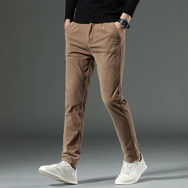 Lignes Parisiennes™ | Pantalon en velours côtelé