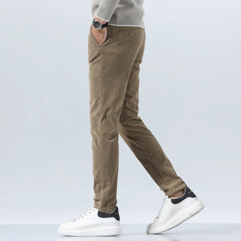 Lignes Parisiennes™ | Pantalon en velours côtelé