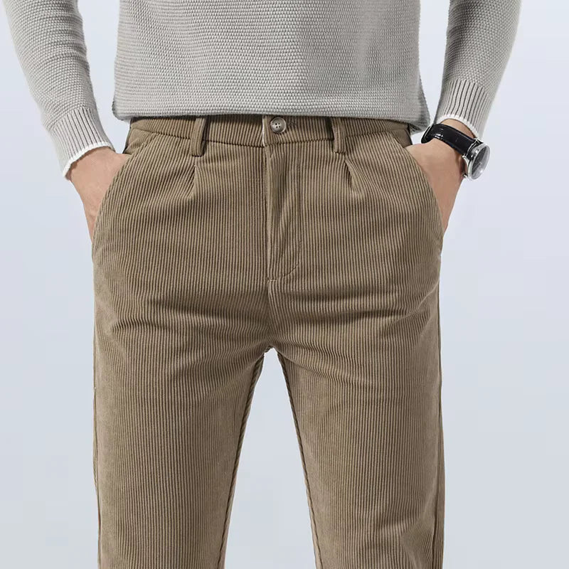 Lignes Parisiennes™ | Pantalon en velours côtelé